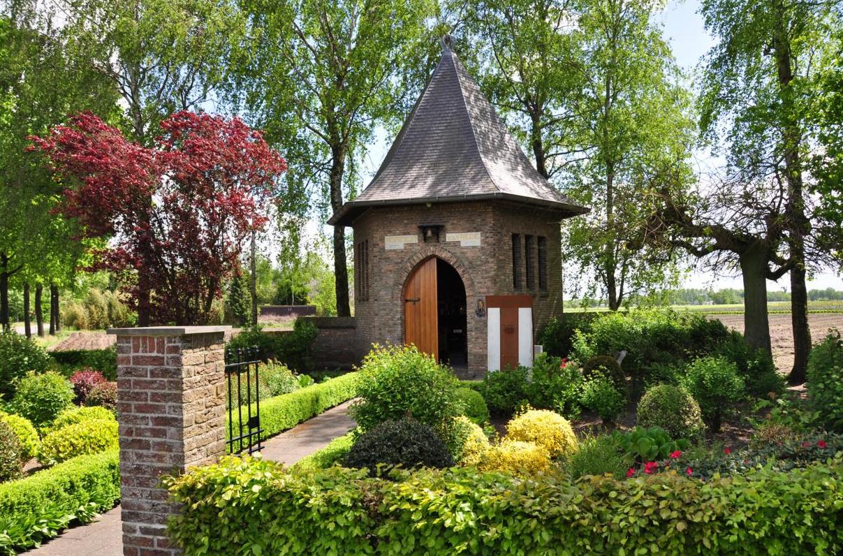 Vredeskapel Nispen geopend